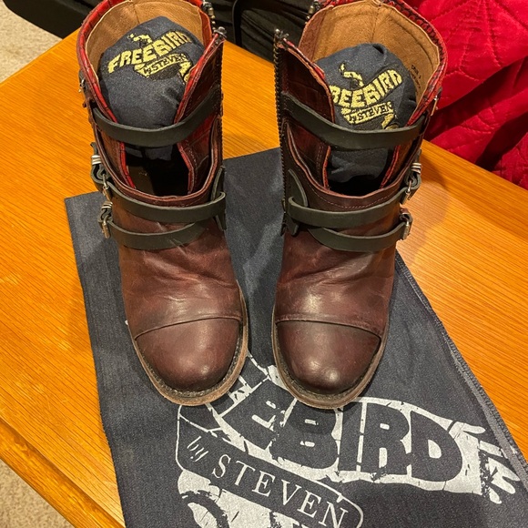 Freebird by Steven Brown Heeled Boots - Picture 1 of 6